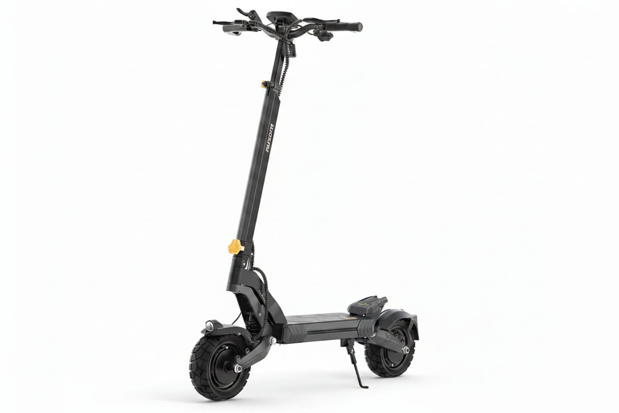 Ausom L2 Dwusilnikowa składana hulajnoga elektryczna, silnik 2*800W, 20km/h, bateria 48V 15,6Ah, opony 10x3 Cali, zasięg 70km - dostawca